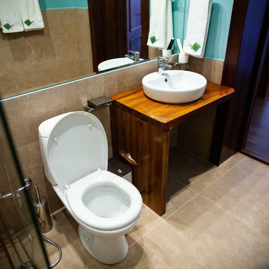 Alpen Park Hotel Shymkent Luaran gambar